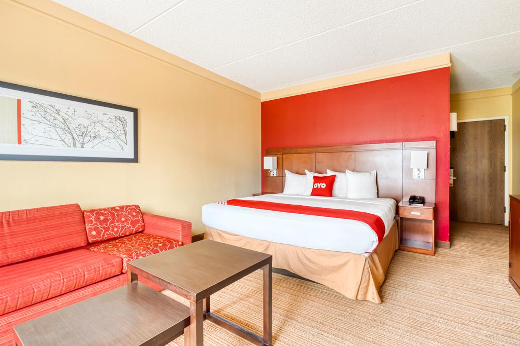 OYO Townhouse Dallas Love Field Airport - thumb 3