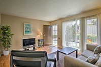 Pacific Beach Apt-Walk to Bay Beaches and Boardwalk Accommodation Dallas