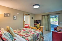 Peaceful Retreat 20 Mi to Downtown Fort Worth Accommodation Dallas