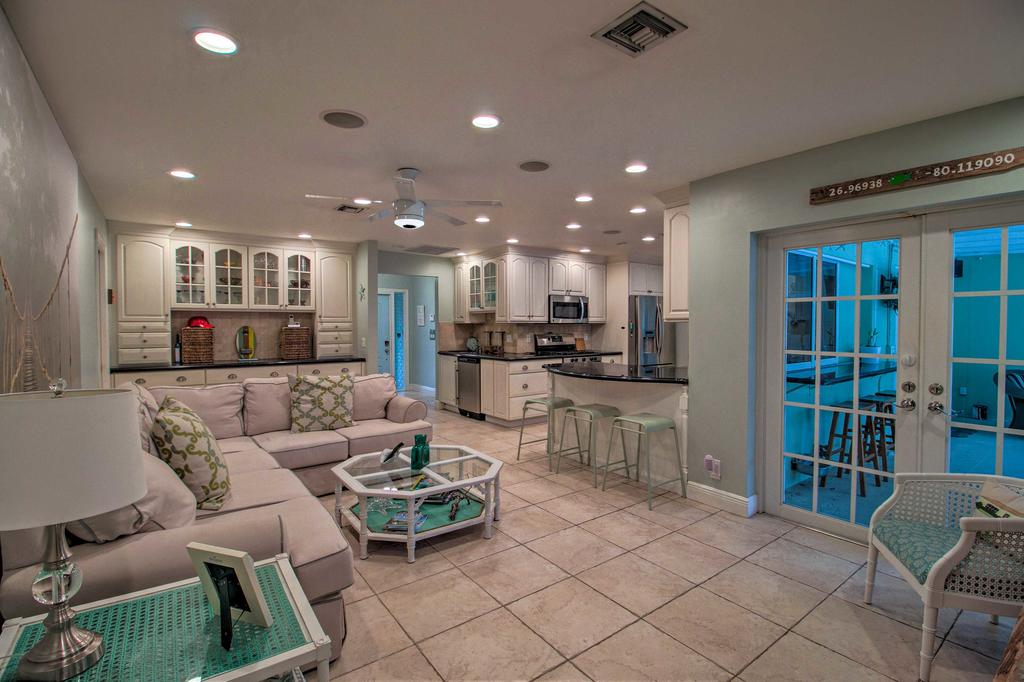 Pet Friendly Home 4.5Mi To Jupiter Beach Park - thumb 3