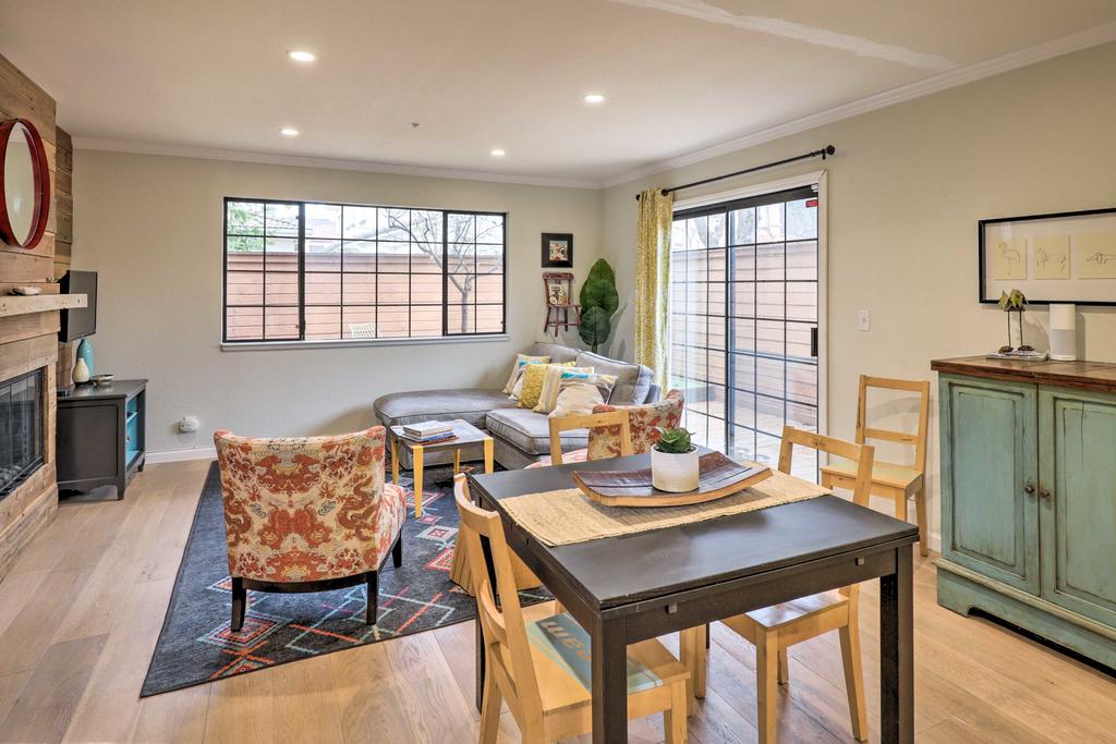 Pet-Friendly Art Deco Retreat, Near Downtown - thumb 3