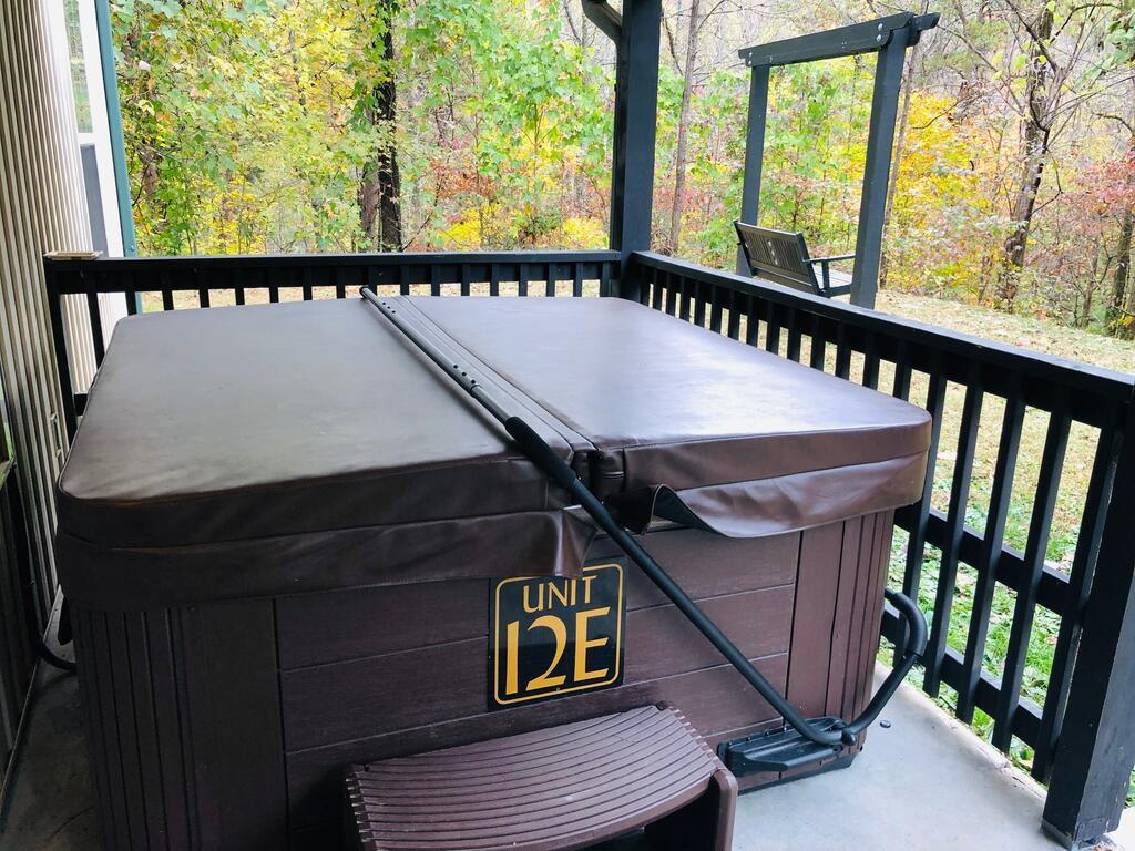 Poplar Point Condo Unit 12E - thumb 0