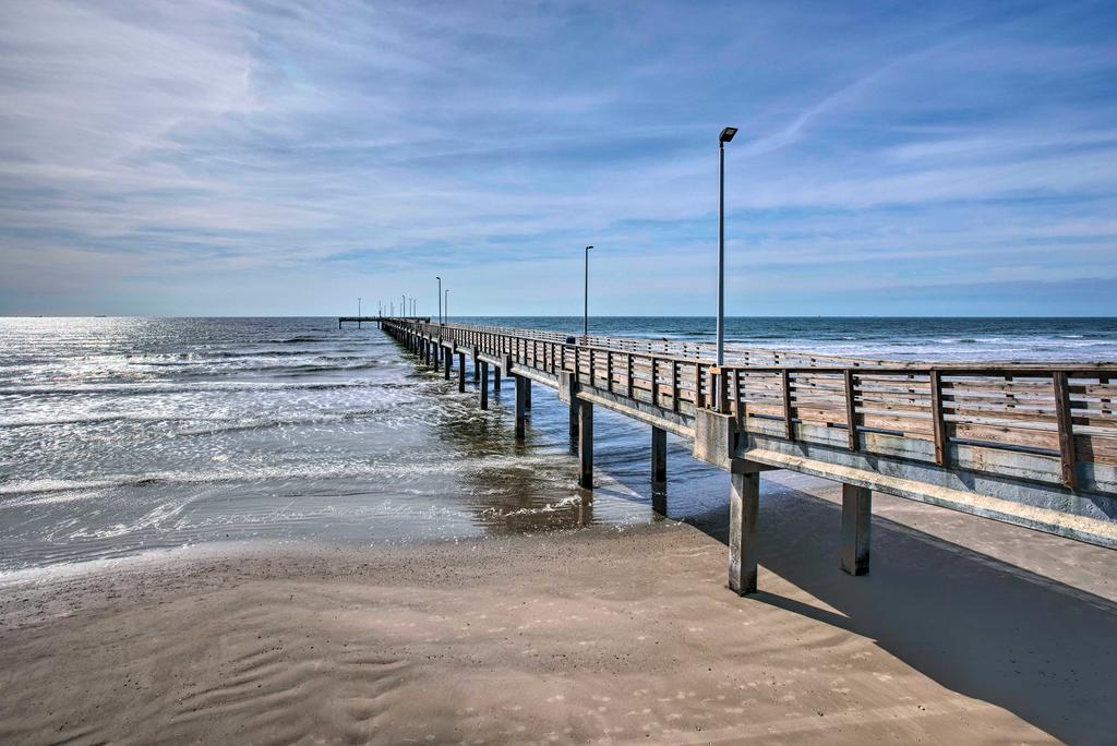 Port Aransas Home - Walk To Beach, Shops & More! - thumb 2