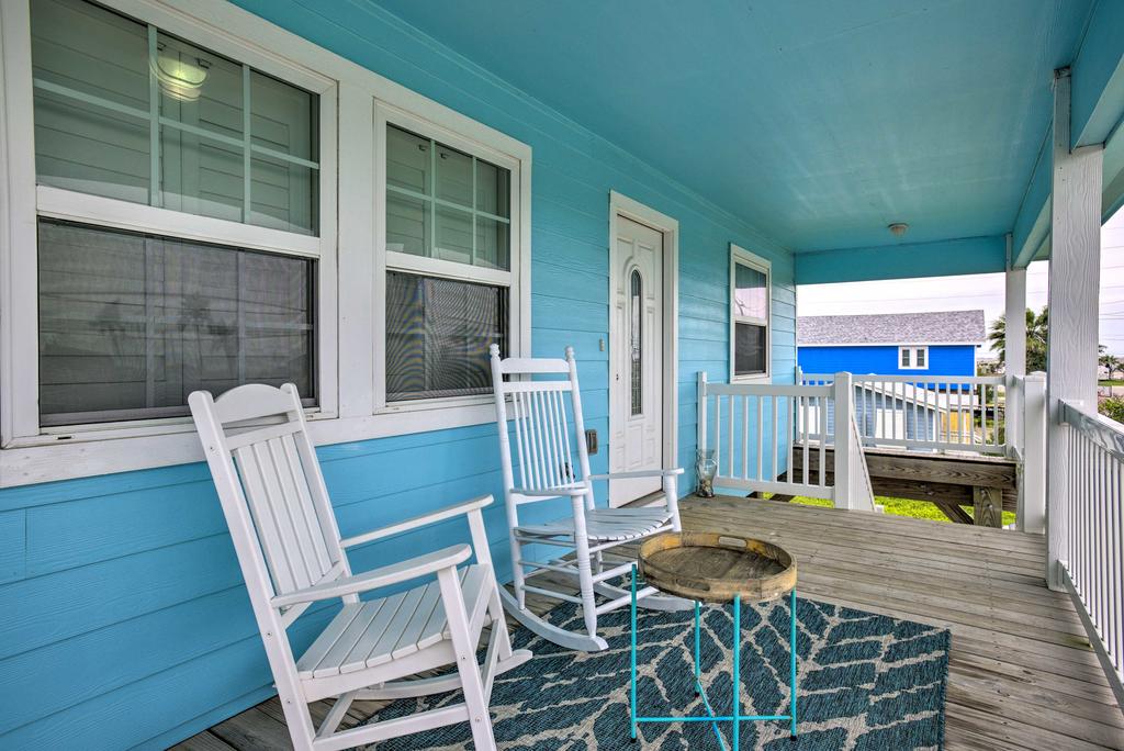 Port Aransas Home - Walk To Beach, Shops & More! - thumb 1