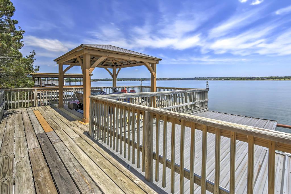 Prime Lakefront Granbury House With 2-Story Dock! - thumb 2