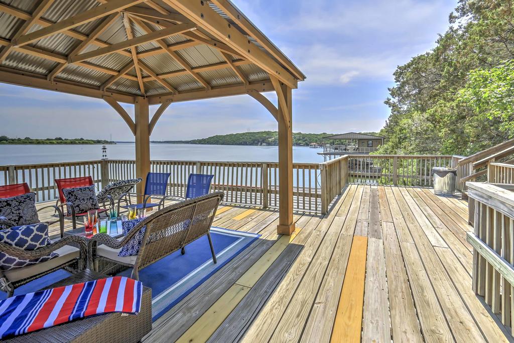 Prime Lakefront Granbury House With 2-Story Dock! - thumb 3