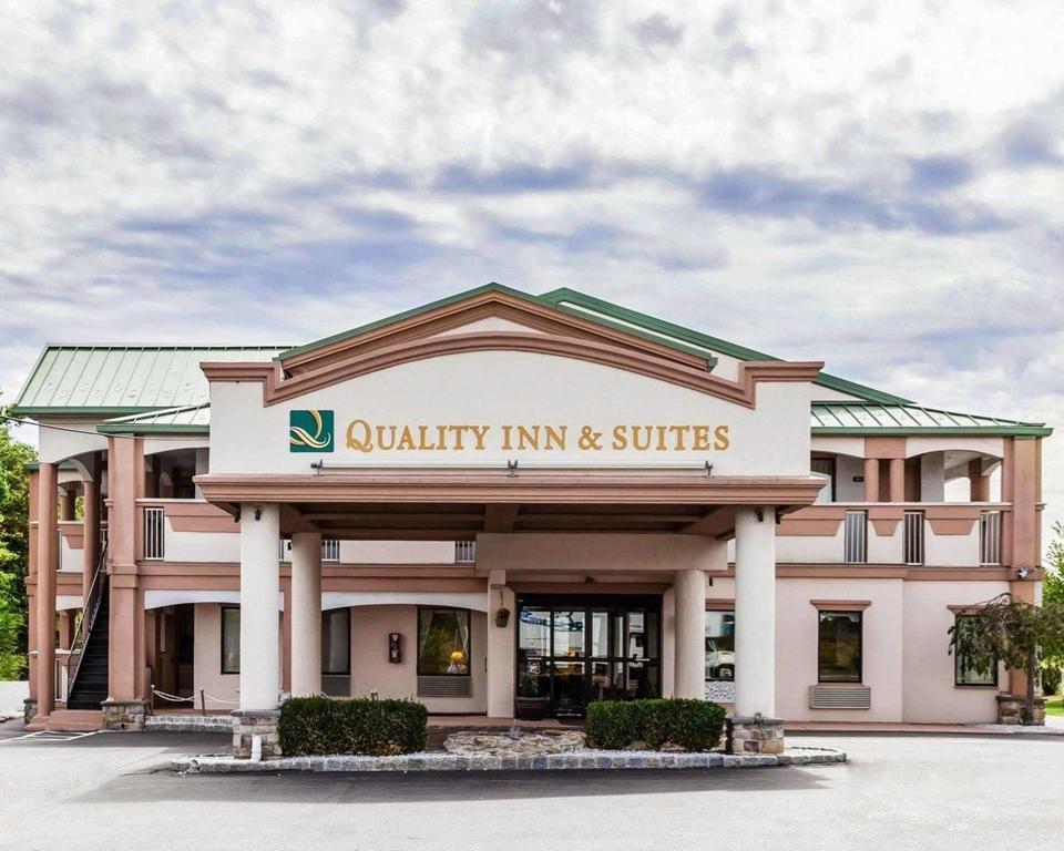 Quality Inn & Suites Quakertown-Allentown - thumb 0