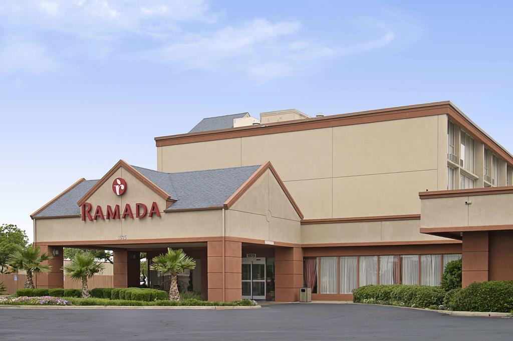Ramada By Wyndham Dallas Love Field - thumb 0
