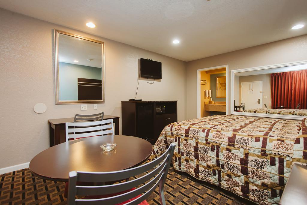 REGENCY INN - CHANNELVIEW - thumb 2