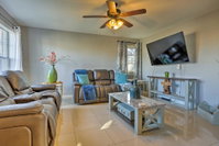 Remodeled Home 14 Mins from Downtown San Antonio Accommodation Dallas