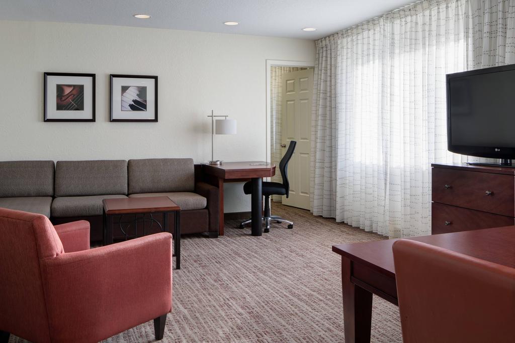 Residence Inn By Marriott Dallas Market Center - thumb 2