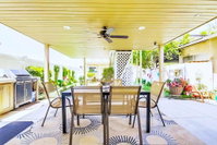 Rooftop Deck with Ocean Views in Mission Bay Accommodation Dallas