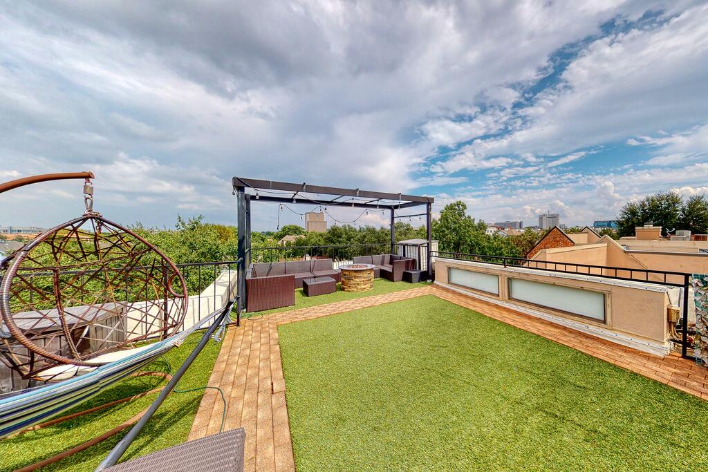 Rooftop Retreat