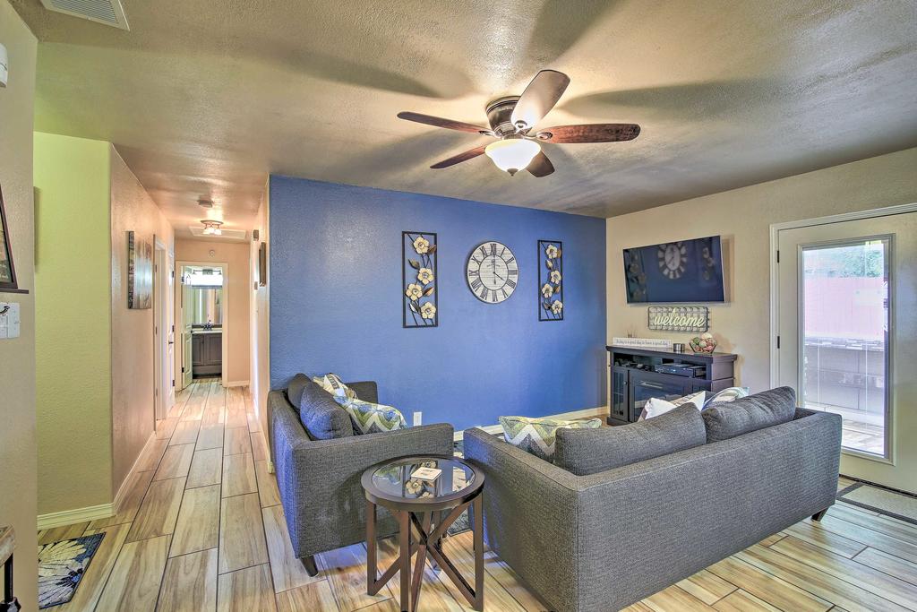 San Antonio Oasis With Yard, Pool And Outdoor Bar! - thumb 3