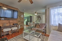 San Diego Home with Patios- Steps to Ocean Beach Park Accommodation Dallas