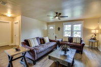 Schatzle Haus Accommodation Dallas
