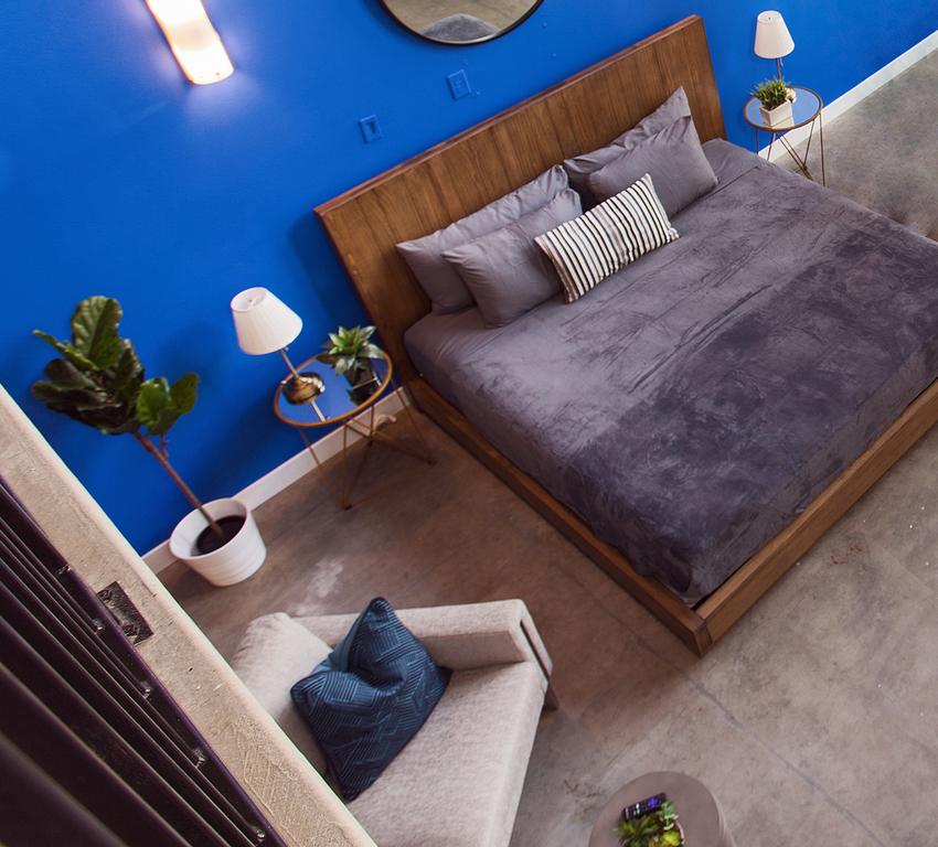 SD Plush Industrial Loft - thumb 1