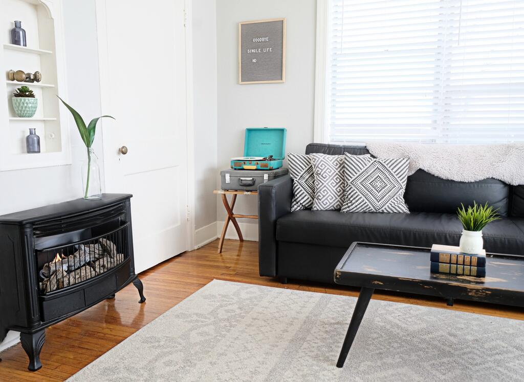 SHELTER IN PLACE HERE! Relaxing 1 BR Near Lower Greenville Free Parking - thumb 1