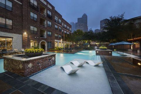 Stay At Midtown - thumb 1