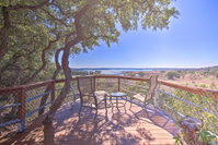 Stunning Canyon Lake Home with Deck Hot Tub  Kayak Accommodation Dallas