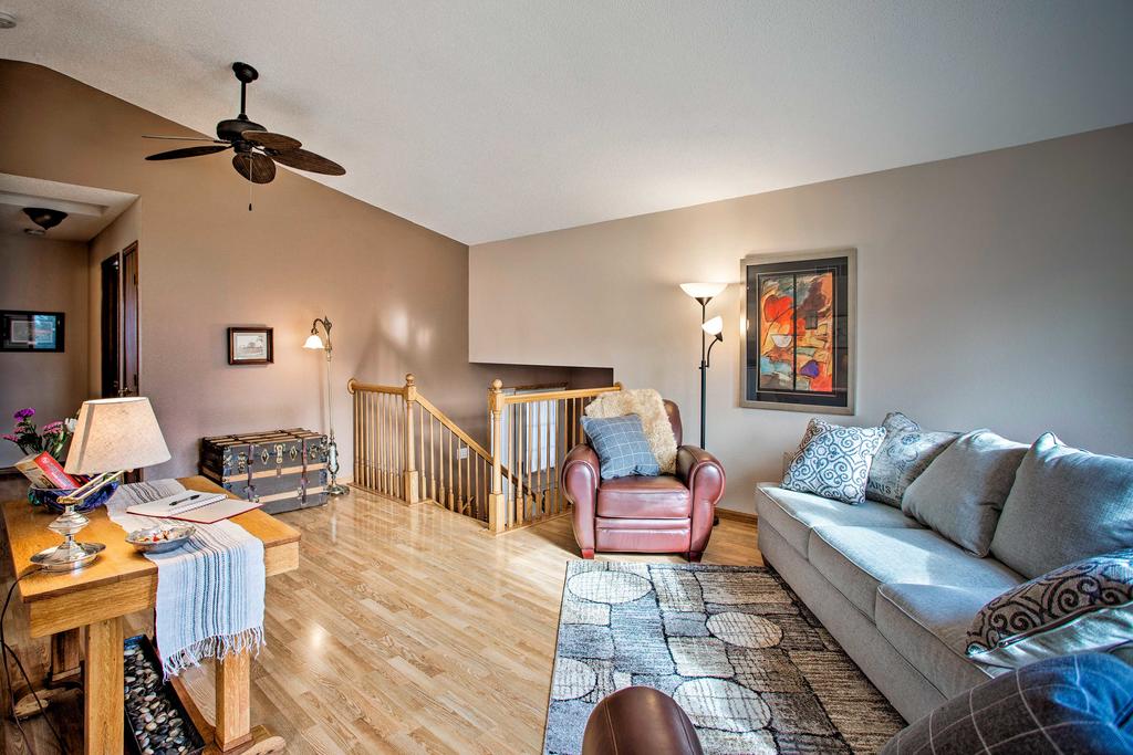Suburban Gem 5 Miles From Downtown Rochester! - thumb 3