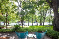 Sunset Lake Haus Home Accommodation Dallas