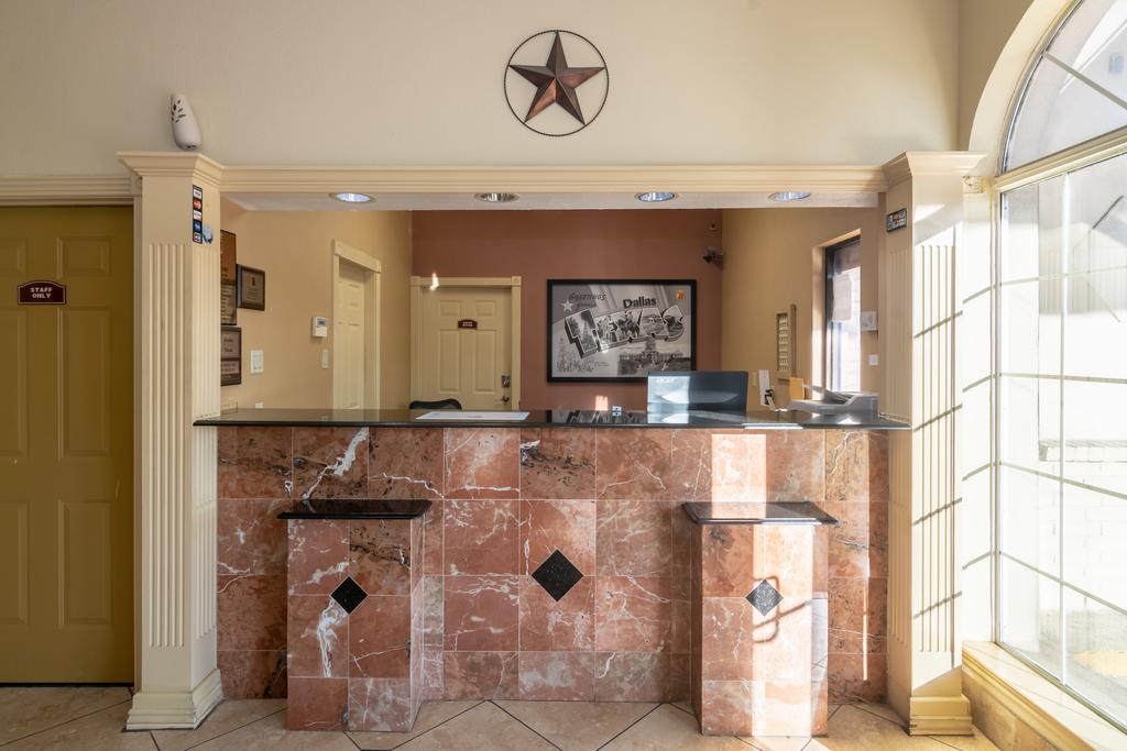 Super 8 By Wyndham Dallas East - thumb 3