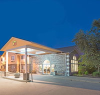 Super 8 by Wyndham Richmond - Accommodation Dallas