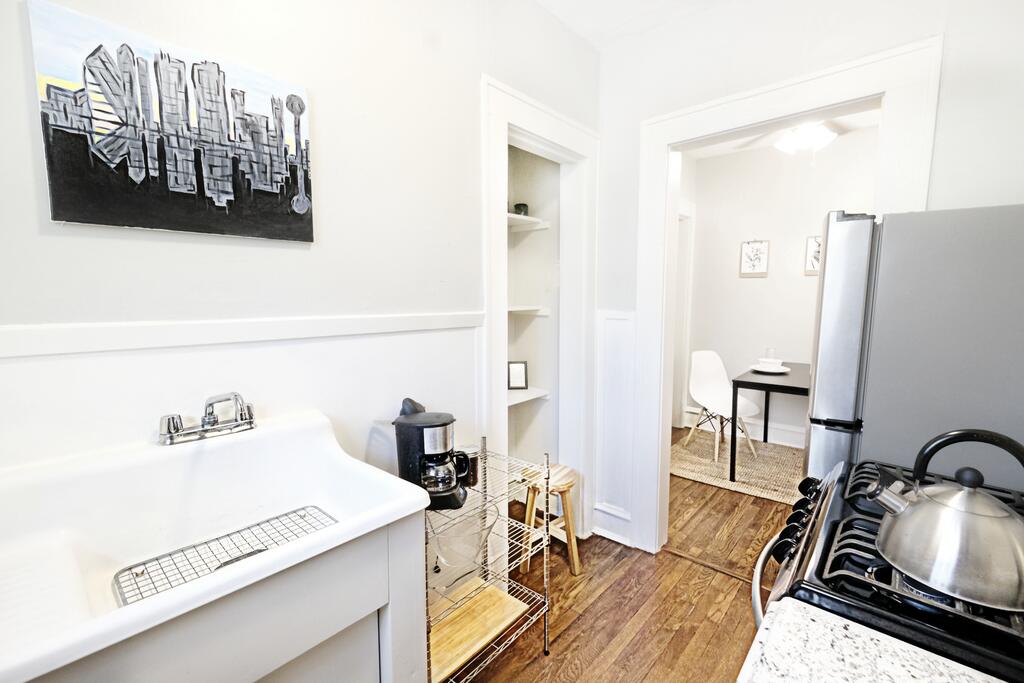 The 1920s Mainstay SHELTER IN PLACE HERE - thumb 3