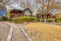 The Plum  Mendelbaum Winery Guest Cabins Accommodation Dallas