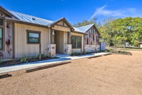 The Relaxing Hill Cabin Condo Nestled in the Wine Country Accommodation Dallas