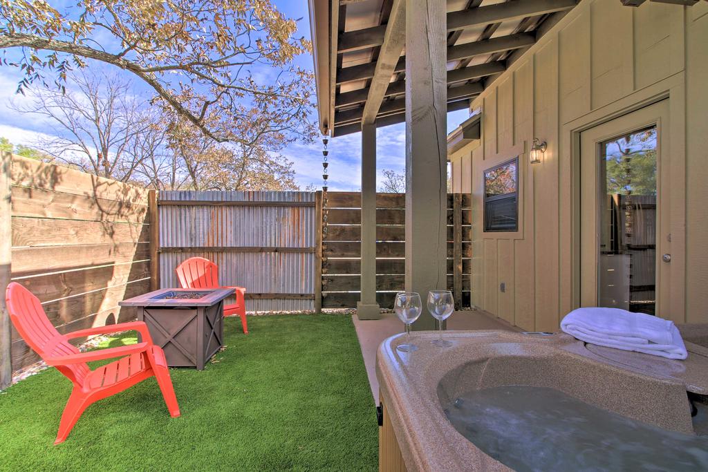 The Relaxing Hill Cabin Condo Nestled In The Wine Country! - thumb 2