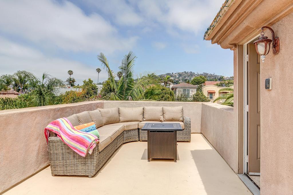 The Shangri-la Of La Jolla - thumb 2