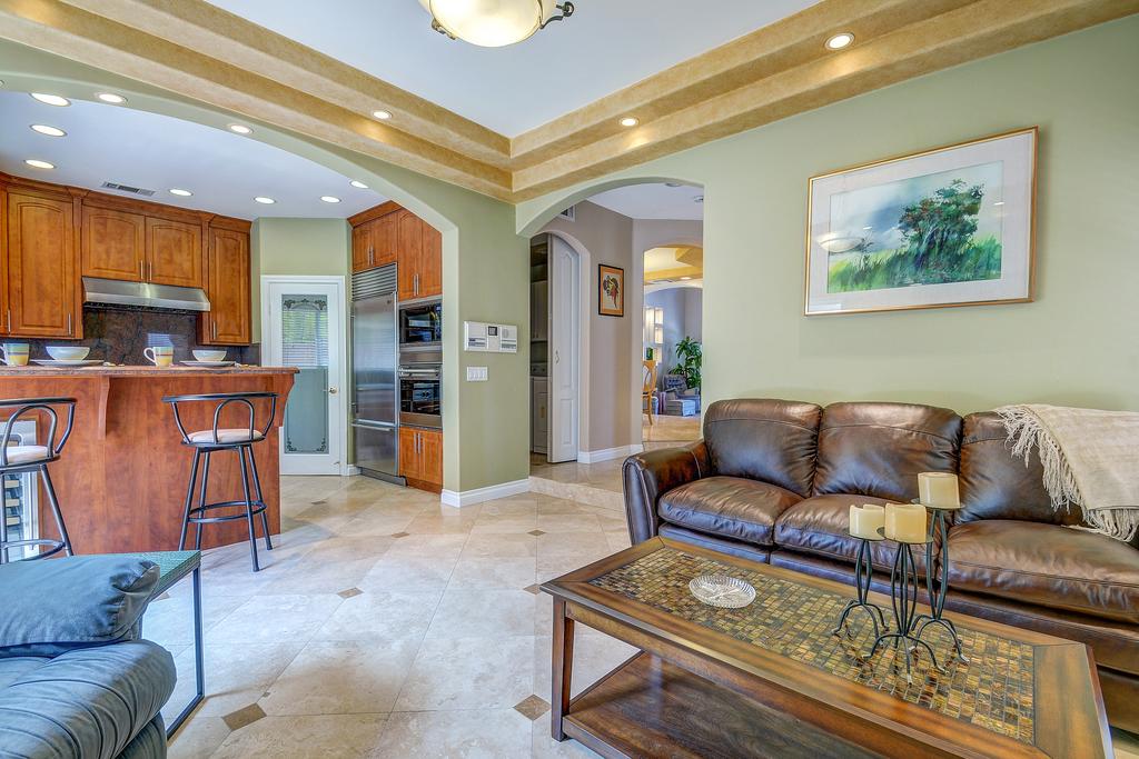 The Shangri-la Of La Jolla - thumb 1