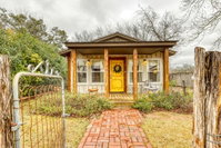 The Studio  Durst Haus Accommodation Dallas