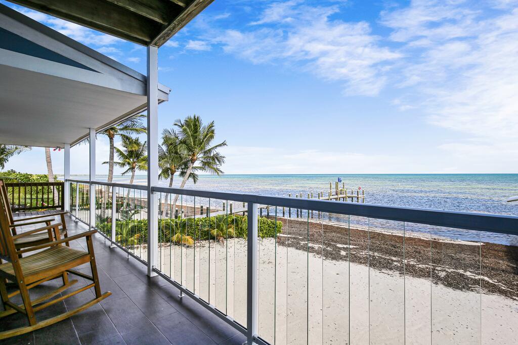 Turtle Beach Retreat - thumb 0
