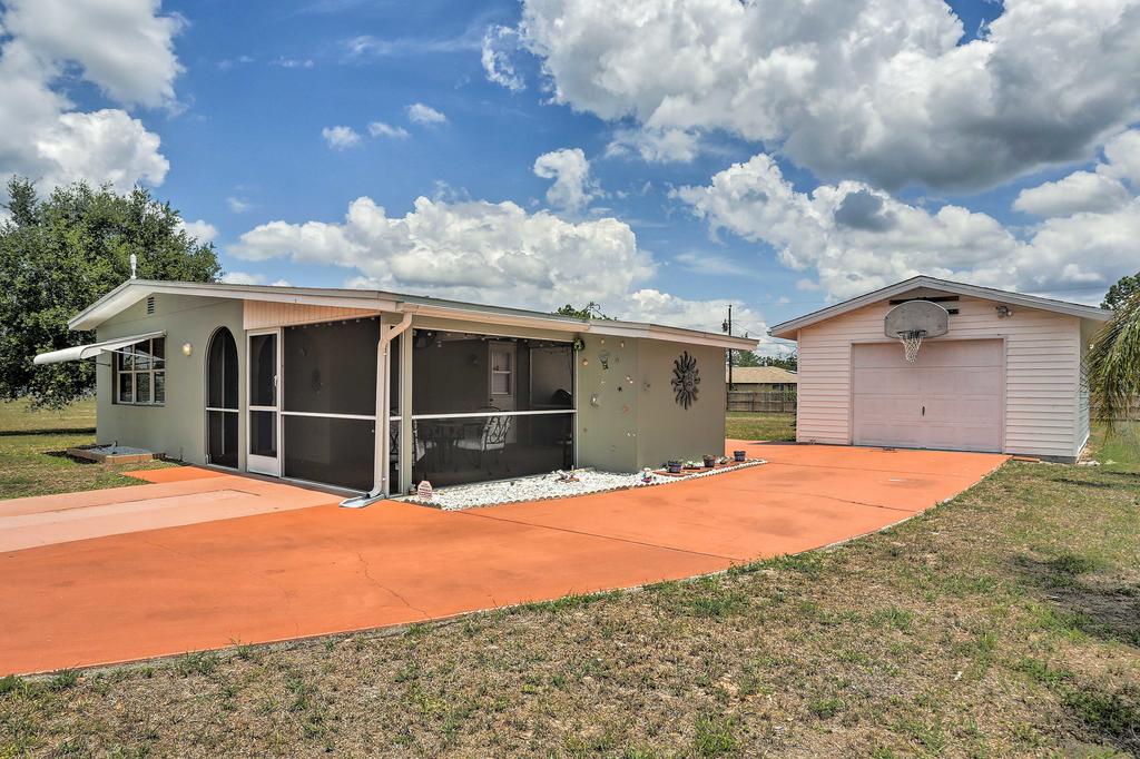 Updated Lehigh Acres House With Screened Porch! - thumb 0