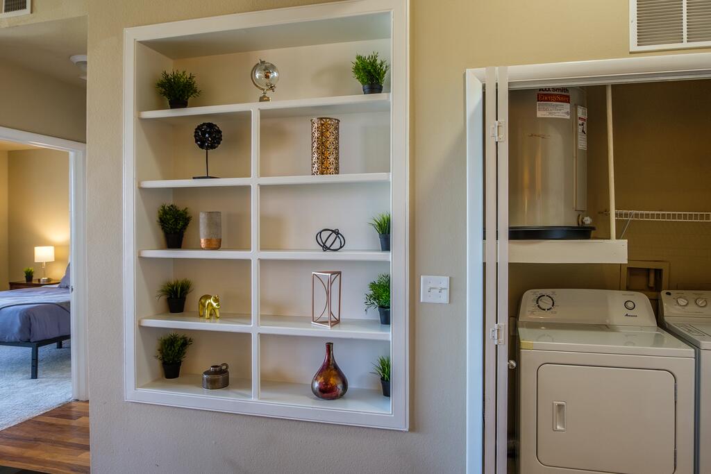 Upscale Downtown Apts With Wifi By Frontdesk - thumb 1