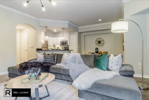 Uptown Dallas Apartment By RBA Living