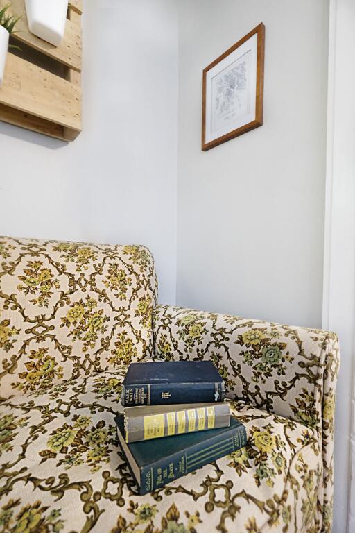 Urban Convenience SHELTER IN PLACE HERE! - thumb 3