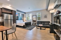 Urban Flat Apartments  San Mateo Accommodation Dallas