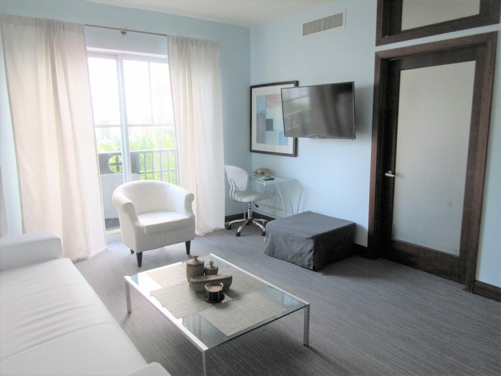 Versace Mansion View Suite - thumb 3