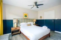 WanderJaunt - Apts on Mission Beach Accommodation Dallas