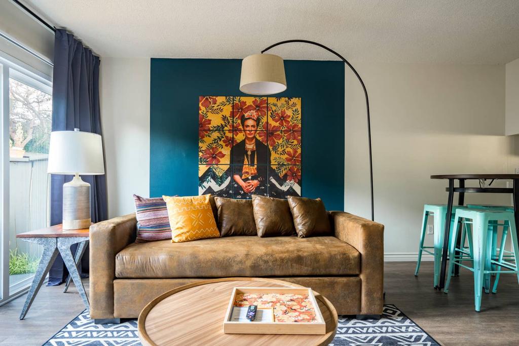 WanderJaunt - Serrano - 2BR - Point Loma - thumb 1