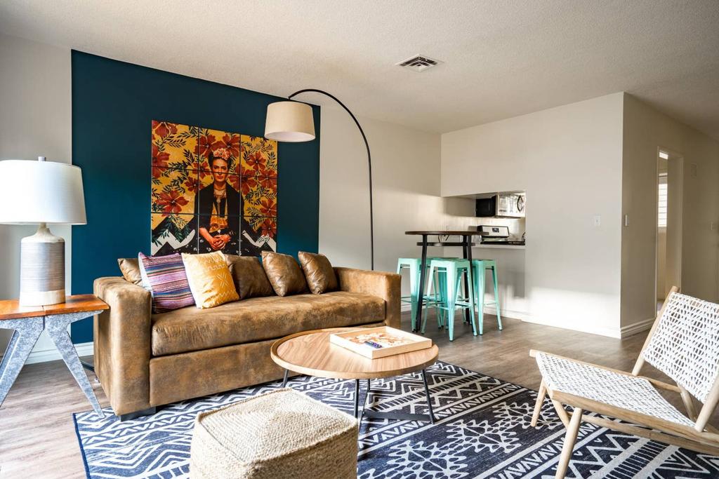 WanderJaunt - Serrano - 2BR - Point Loma - thumb 2