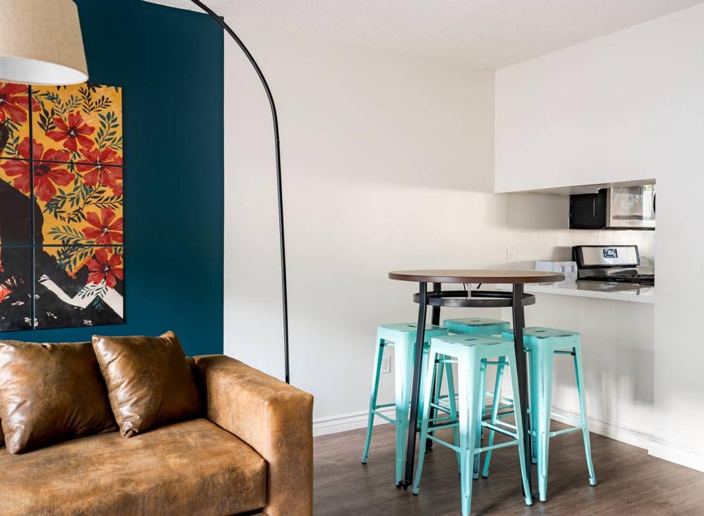 WanderJaunt - Serrano - 2BR - Point Loma - thumb 3