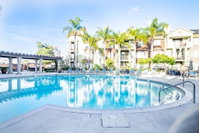 WanderJaunt - Stylish Mission Valley Apts Accommodation Dallas
