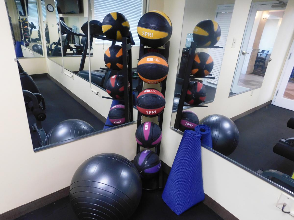 Days Inn & Suites By Wyndham Pocahontas - thumb 7