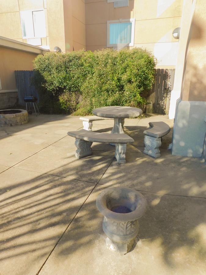 Days Inn & Suites By Wyndham Pocahontas - thumb 43