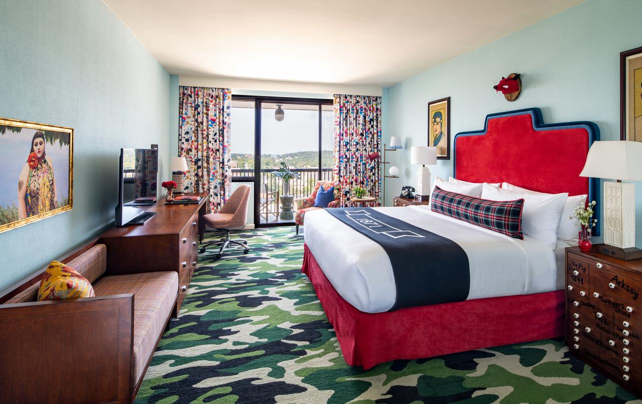 Graduate Fayetteville - thumb 14